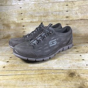 Skechers Womens shoes Sz 8 slip ons brown shoes